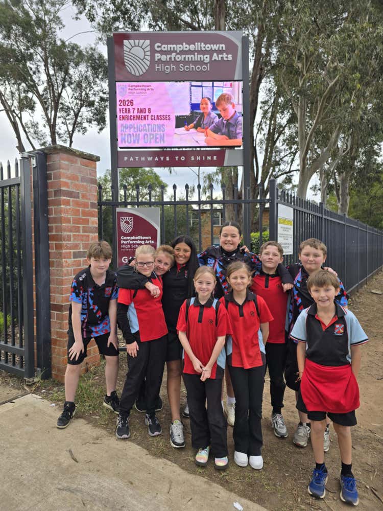 No photo description available.