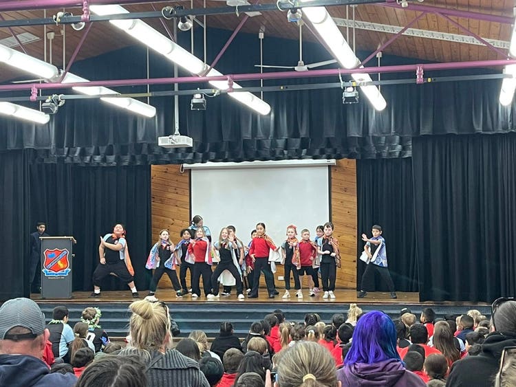 No photo description available.